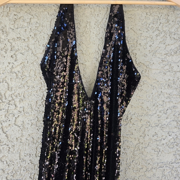 Fashion Nova First Class Sequin Black Gown - Picture 4 of 11